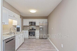 94 Josie Rd in Mary Esther, FL - Building Photo - Building Photo