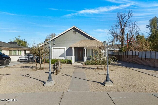 property at 215 N Hobson