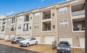 2667 Sheffield Hill Way in Leesylvania, VA - Building Photo