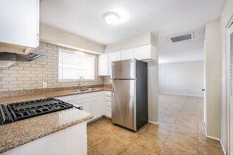 5335 W Berkeley Rd in Phoenix, AZ - Building Photo - Building Photo