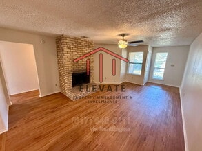 5431 Stagetrail Dr in Arlington, TX - Building Photo - Building Photo