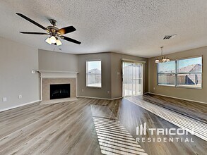 208 Vivian Dr in Waxahachie, TX - Building Photo - Building Photo