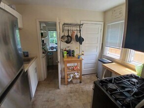 23 W Sorrento St, Unit 1 in Boston, MA - Building Photo - Building Photo