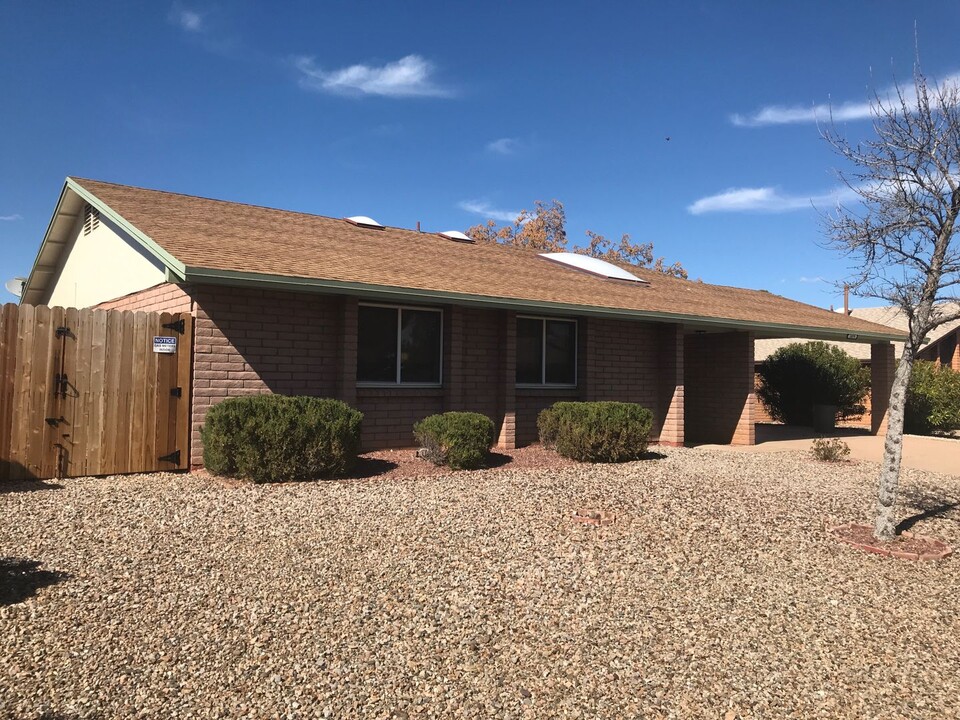 1079 E Acacia Dr in Sierra Vista, AZ - Building Photo