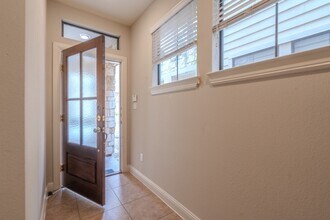 5213 Eigel St in Houston, TX - Building Photo - Building Photo
