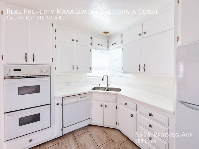 8424 Reading Ave in Los Angeles, CA - Building Photo - Building Photo