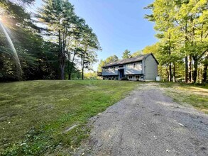 7675 Currier Rd in Loudon, NH - Building Photo - Building Photo