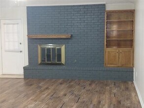 5319 Little Creek Ct in Arlington, TX - Building Photo - Building Photo