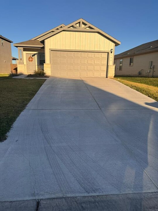 908 Duskywing Wy in Georgetown, TX - Building Photo