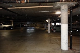 888 Hilgard in Los Angeles, CA - Foto de edificio - Building Photo