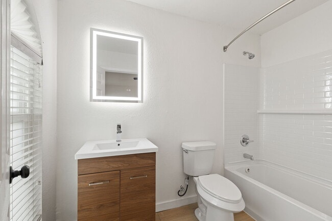 1910 N Floyd Rd, Unit 1912 in Richardson, TX - Building Photo - Building Photo