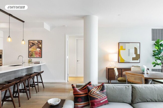 505 W 43rd St in New York, NY - Building Photo - Building Photo