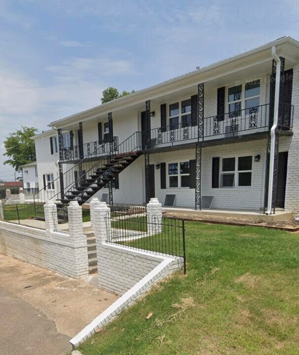 135 S Jefferson St in Ripley, TN - Building Photo