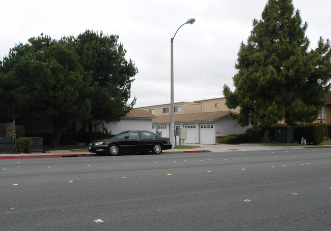 Villas Contessas in Chula Vista, CA - Foto de edificio - Building Photo