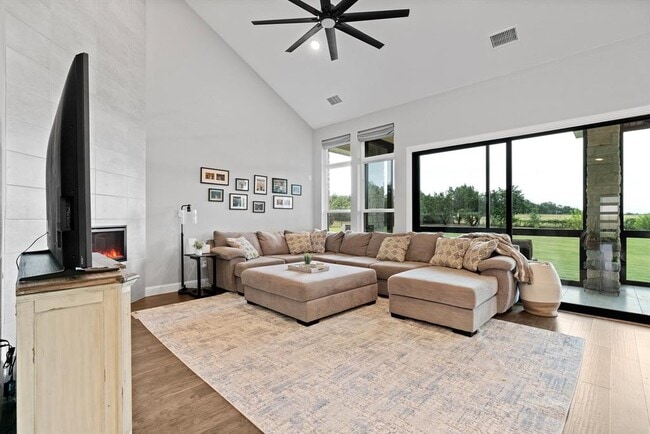 property at 209 Northcrest Dr