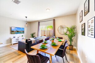 171 NW 158th St in Miami, FL - Building Photo