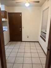 1166 N Eagle Ln in Oklahoma City, OK - Foto de edificio - Building Photo