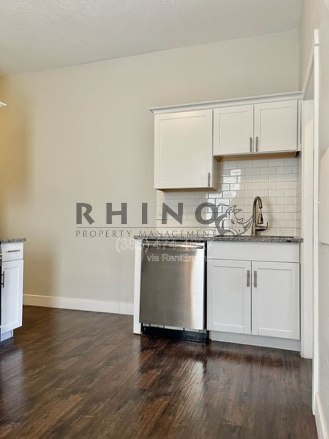 property at 576 N 400 W