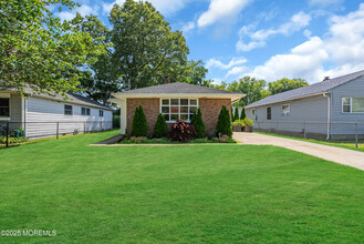 279 Hearn Ave in Long Branch, NJ - Building Photo - Building Photo