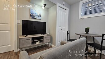 5741 Shawnigan Dr in Chilliwack, BC - Building Photo