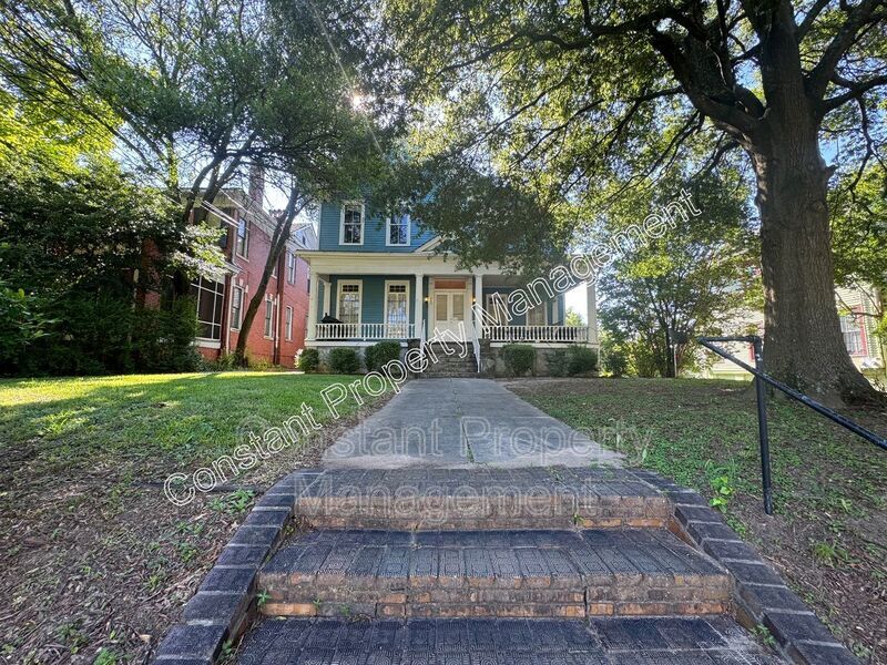 660 College St in Macon, GA - Building Photo