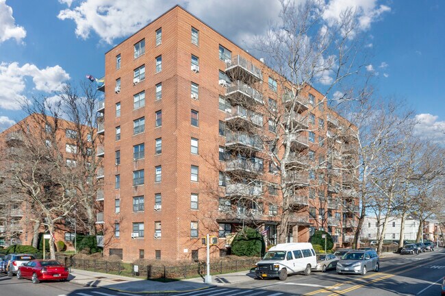 225 Avenue T