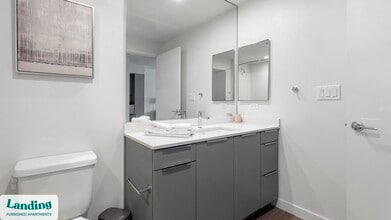 9235 W Russell Rd, Unit 208 in Las Vegas, NV - Building Photo - Building Photo