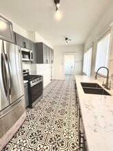 3109 Raymond Ave in Los Angeles, CA - Foto de edificio - Building Photo