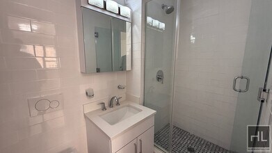 EAST 56 STREET in New York, NY - Building Photo - Building Photo
