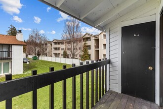 2115 N Houk Rd in Spokane Valley, WA - Building Photo - Building Photo