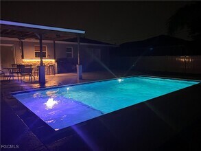 852 NE 7th Pl in Cape Coral, FL - Building Photo - Building Photo