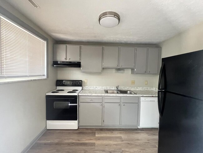 property at 355 E 20th Ave
