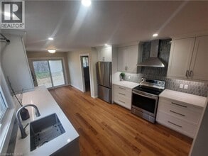 4 John Ave in Brant, ON - Building Photo - Building Photo