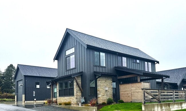 1570 Farmview Terrace-Unit -Farmview Terrace House in Lynden, WA - Building Photo - Building Photo