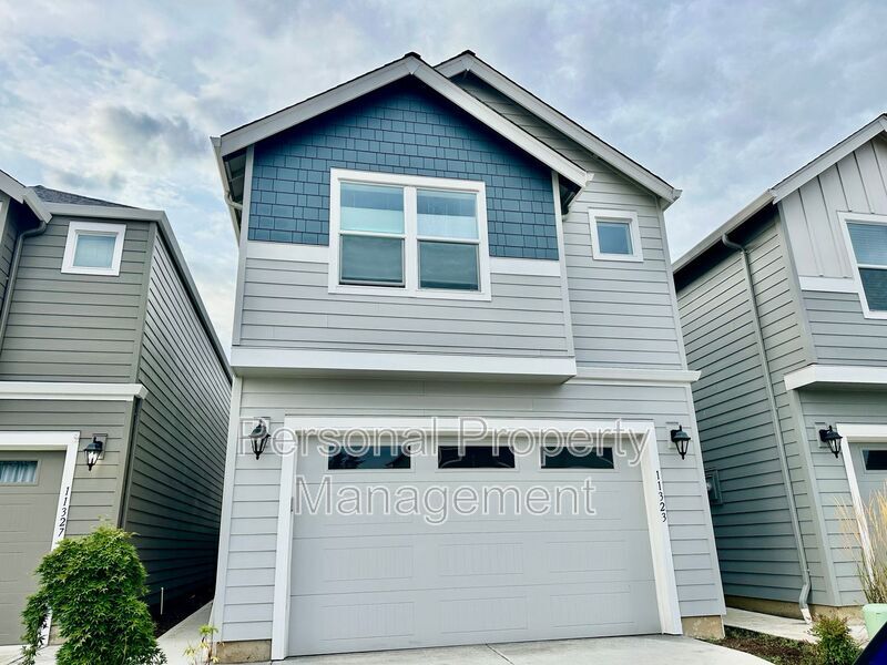 11323 NE 25th St in Vancouver, WA - Foto de edificio