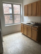 44 Broadway-Unit -10 in Jersey City, NJ - Building Photo - Building Photo