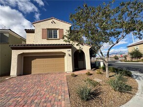 5117 Fiery Sky Ridge St in Las Vegas, NV - Building Photo - Building Photo