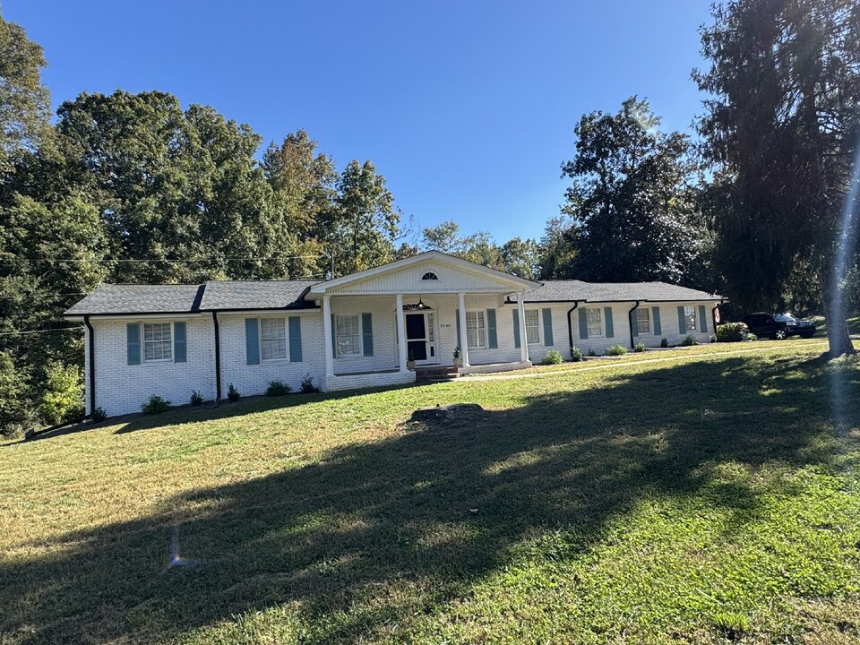 3580 Keith Bridge Rd in Cumming, GA - Building Photo