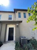 2337 Via Vis in Ontario, CA - Building Photo