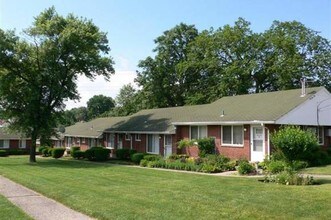 The Estates At Fernview in Cincinnati, OH - Foto de edificio - Building Photo