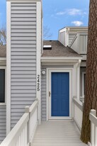 2425 Loran Ct in Virginia Beach, VA - Building Photo