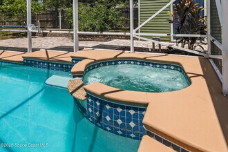 915 Kenmore St NW in Palm Bay, FL - Building Photo - Building Photo