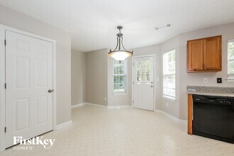 7008 Setters Way in Stonecrest, GA - Foto de edificio - Building Photo