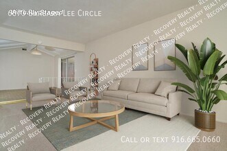 6873 Barbara Lee Cir in Sacramento, CA - Building Photo - Building Photo