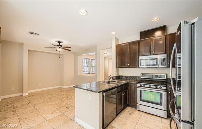 9083 Mount Wilson St in Las Vegas, NV - Building Photo - Building Photo