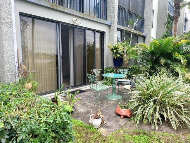 4832 Esedra Ct in Greenacres, FL - Building Photo - Building Photo