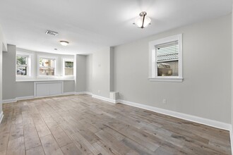 61 Reservoir Ave-Unit -Unit 1 in Jersey City, NJ - Building Photo - Building Photo