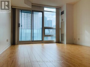 600 Fleet St in Toronto, ON - Building Photo - Building Photo