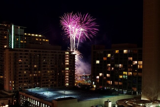 1684 Ala Moana Blvd, Unit Ala Wai Terrace in Honolulu, HI - Foto de edificio - Building Photo