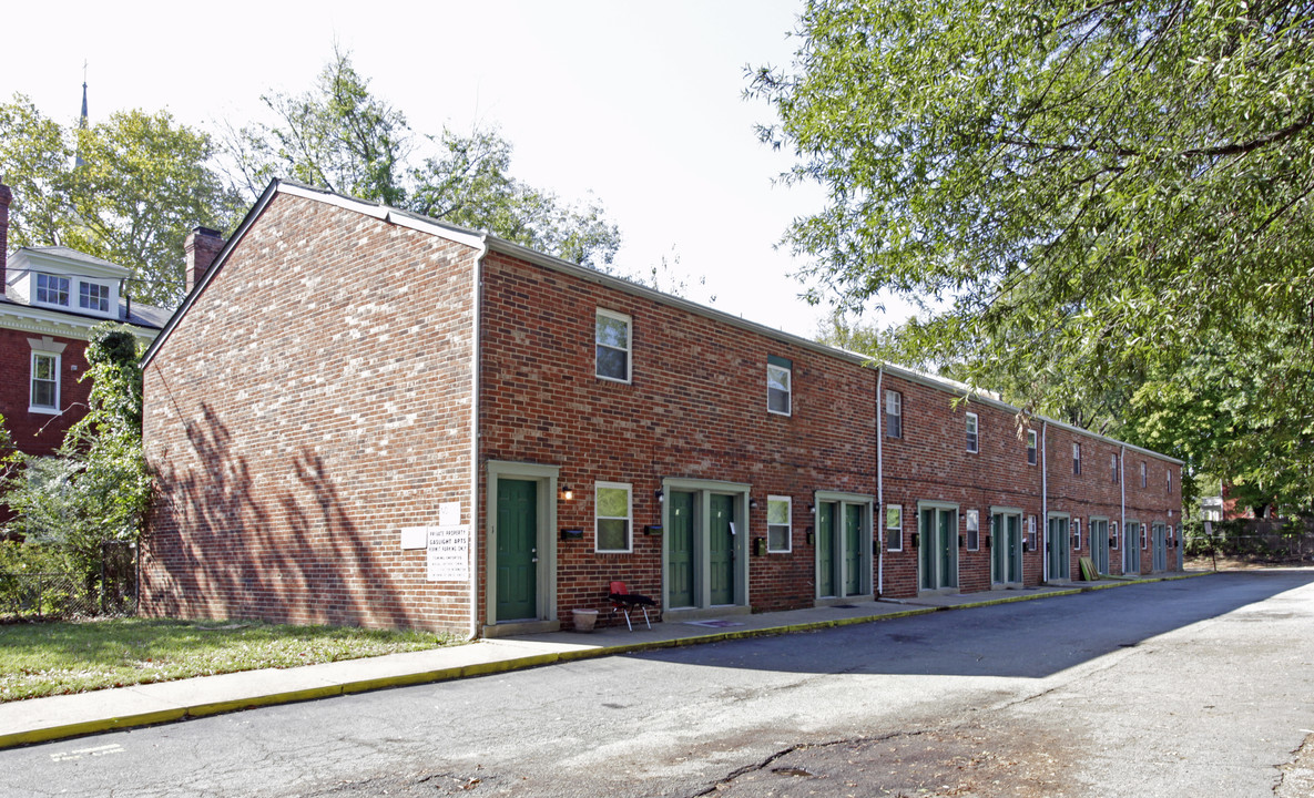 Gas Light Apartments in Richmond, VA - Foto de edificio